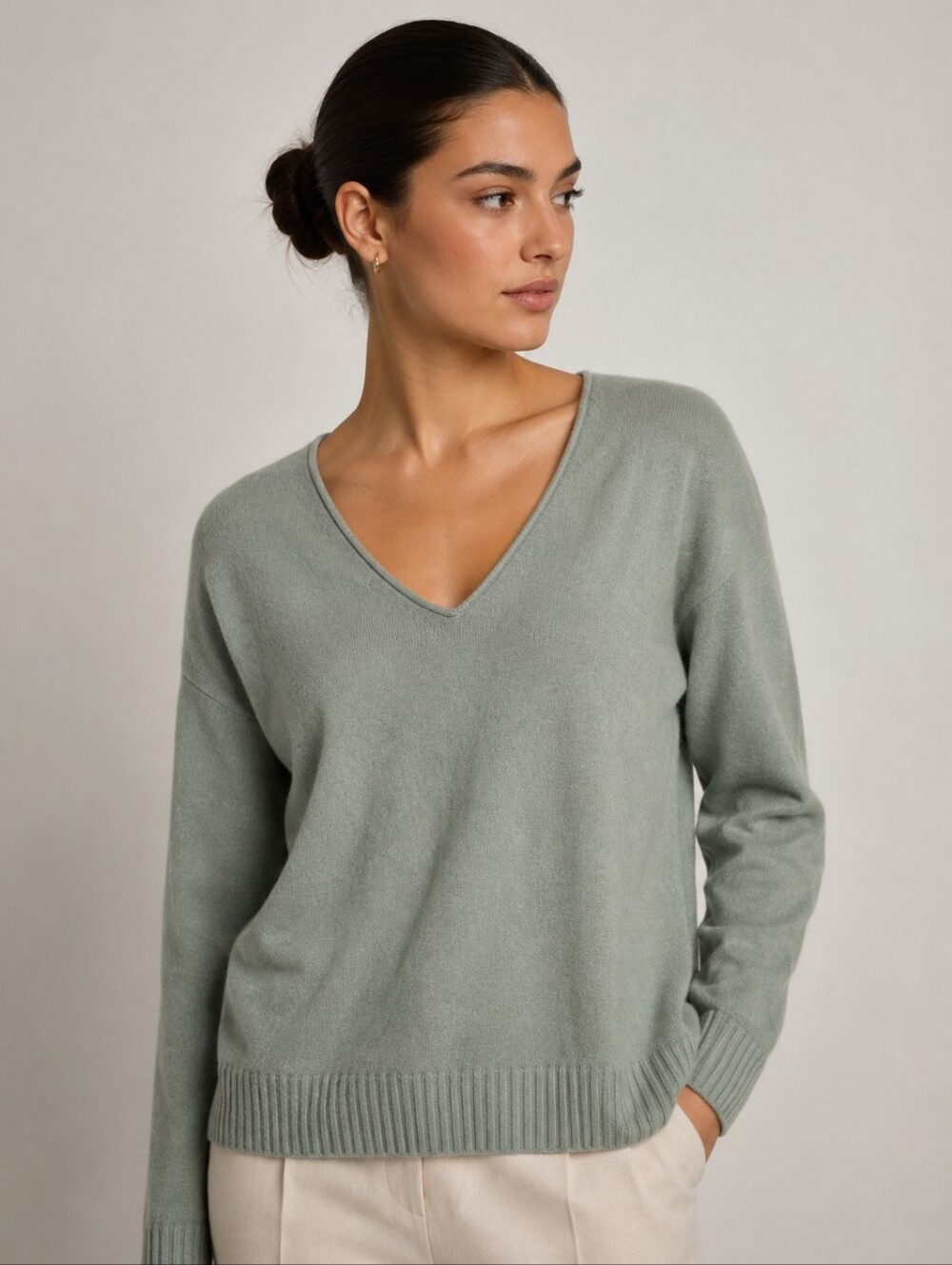 Naadam Cashmere Pullover V-Neck Sweater, Size S